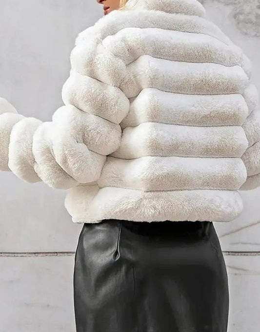 Manteau d'hiver court à manches longues en peluche blanche et chaude pour femme