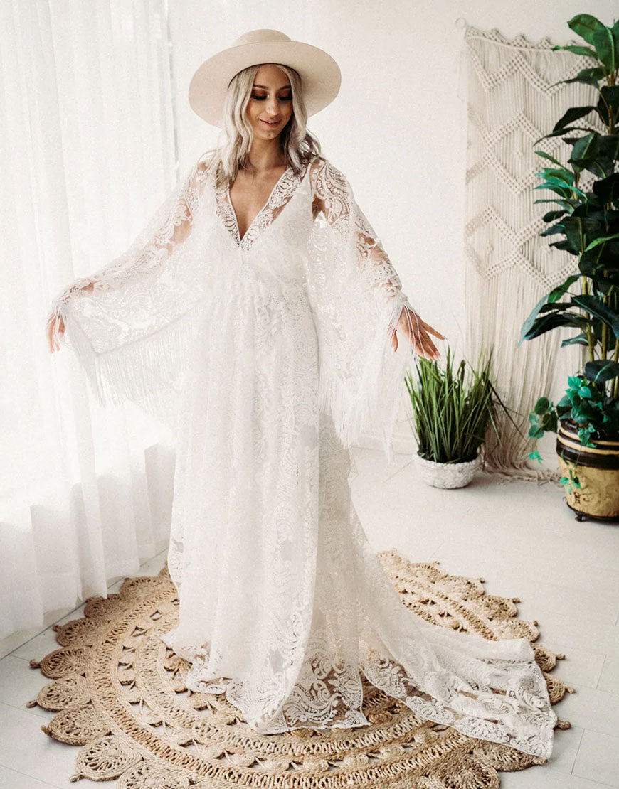 Robe de Mariée Bohème à Décolleté Plongeant en V avec Broderies