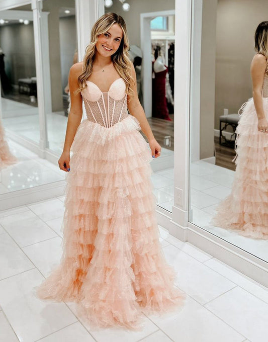 Robe de bal en tulle à volants et à fines bretelles rose avec longueur au sol