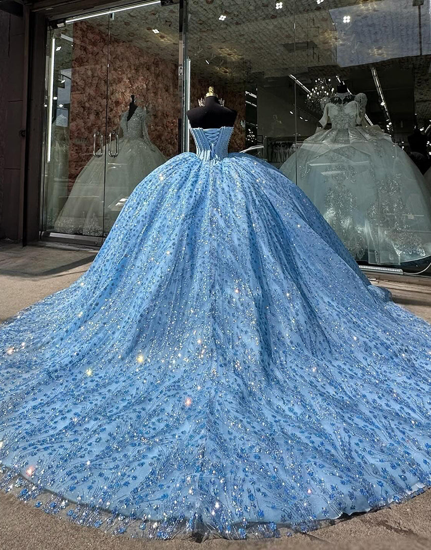 Robe de bal à paillettes bleues scintillantes avec perles