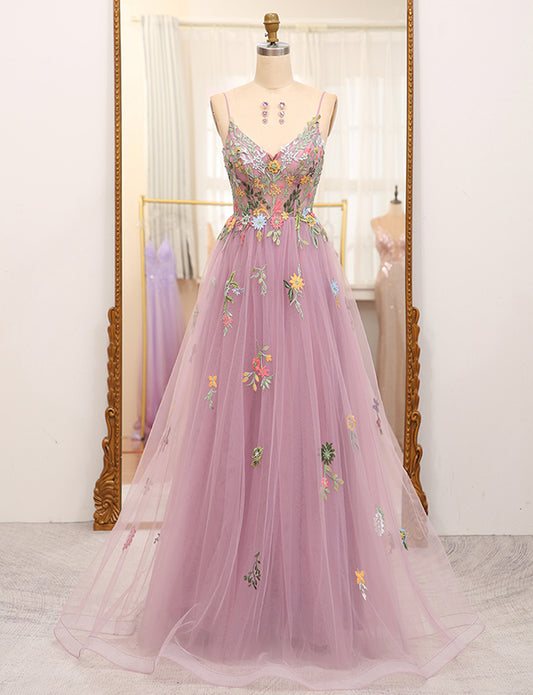 Robe longue de soirée en tulle perlé avec appliques