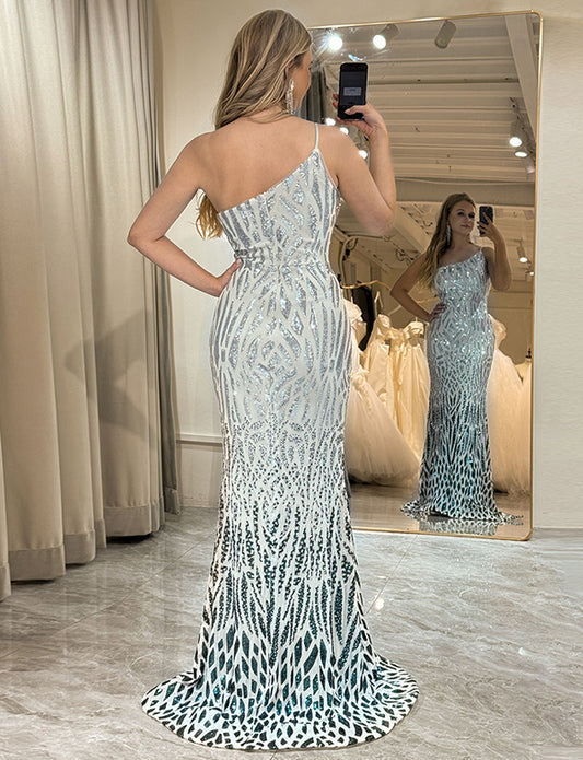 Robe de soirée longue et asymétrique en sequins étincelants